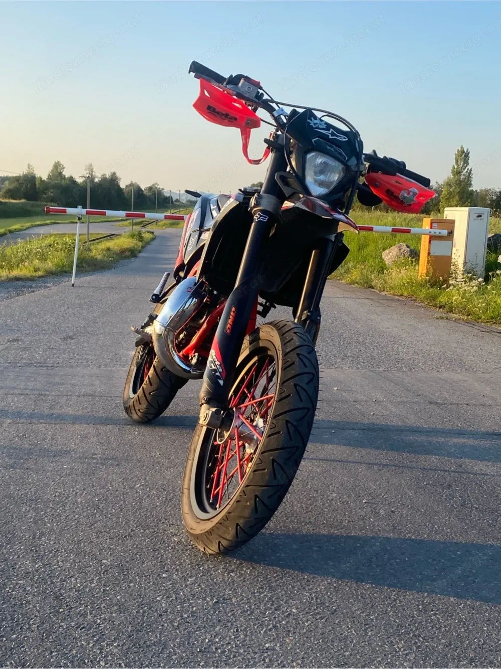 BETA RR50 track supermoto