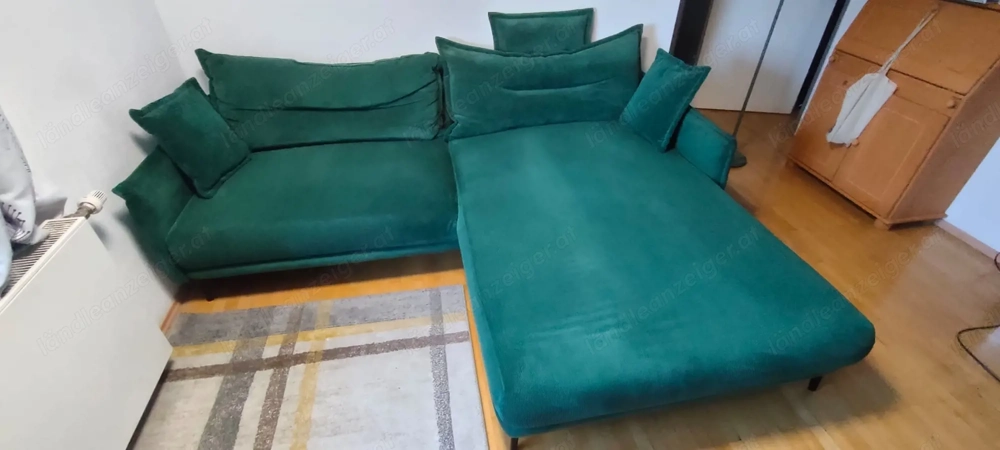 Grüne Couch in gutem Zustand 