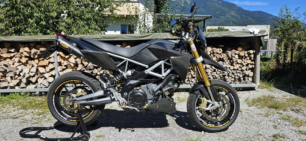 Aprilia Dorsoduro 750