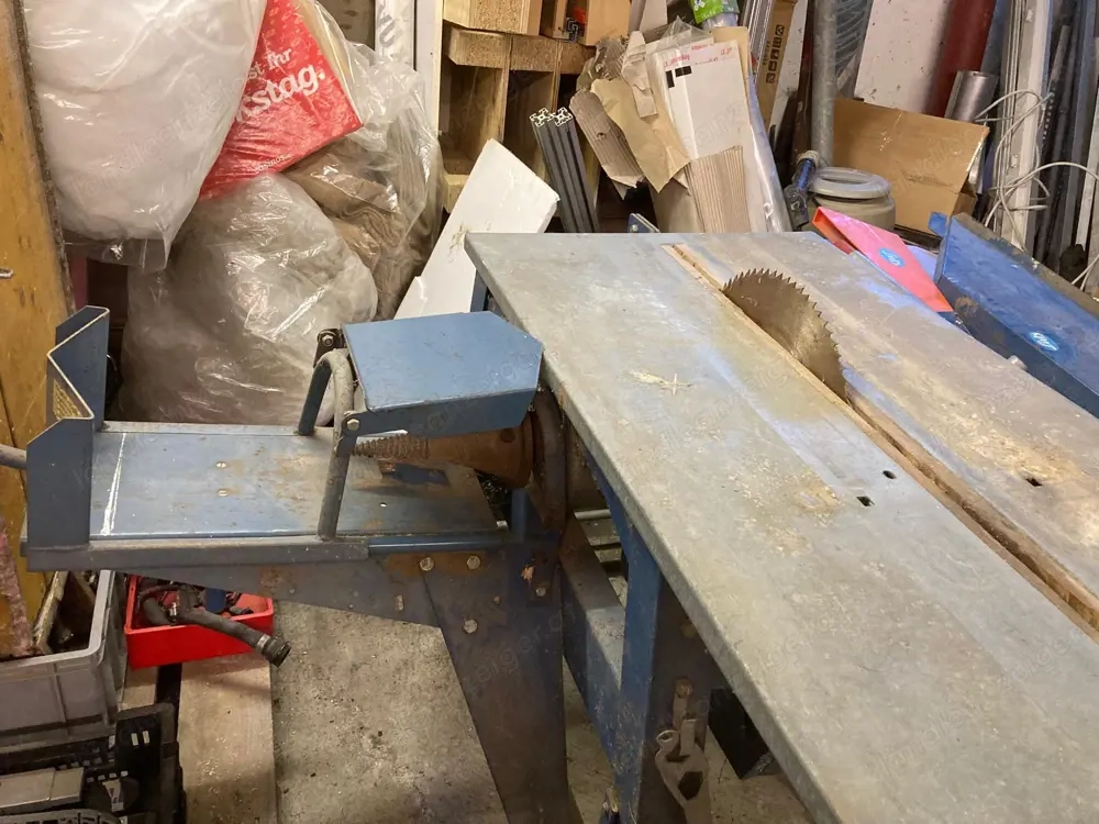 Fräse mit Holzspalter