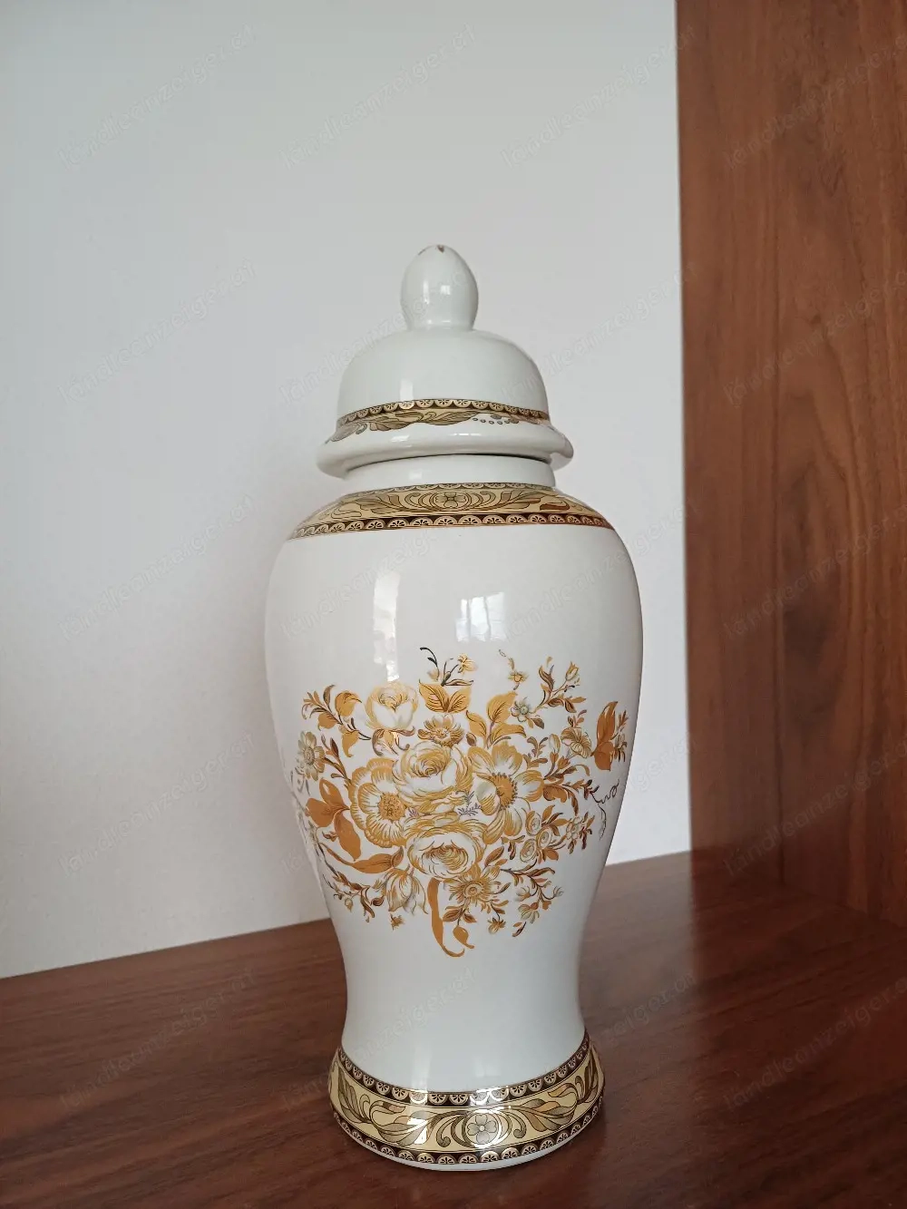 Vase mit Deckel