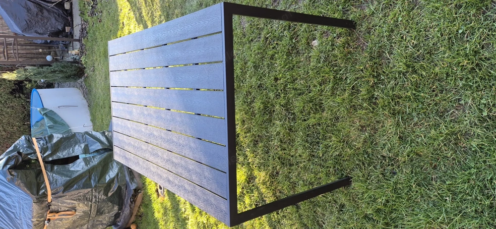 Gartentisch neuwertig