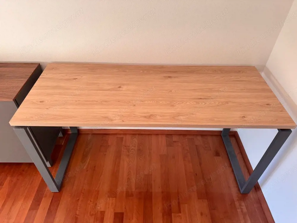 Schreibtisch 150x60
