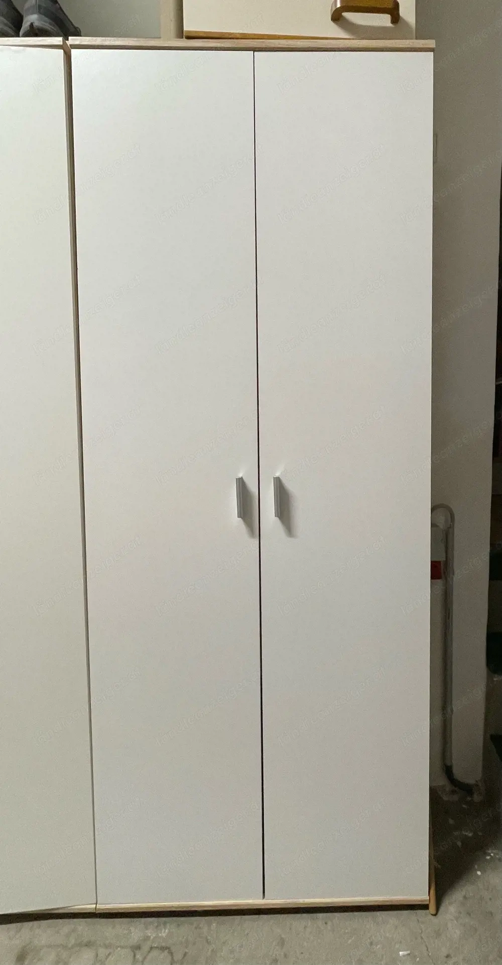 2 x Schrank weiss  -  Eiche