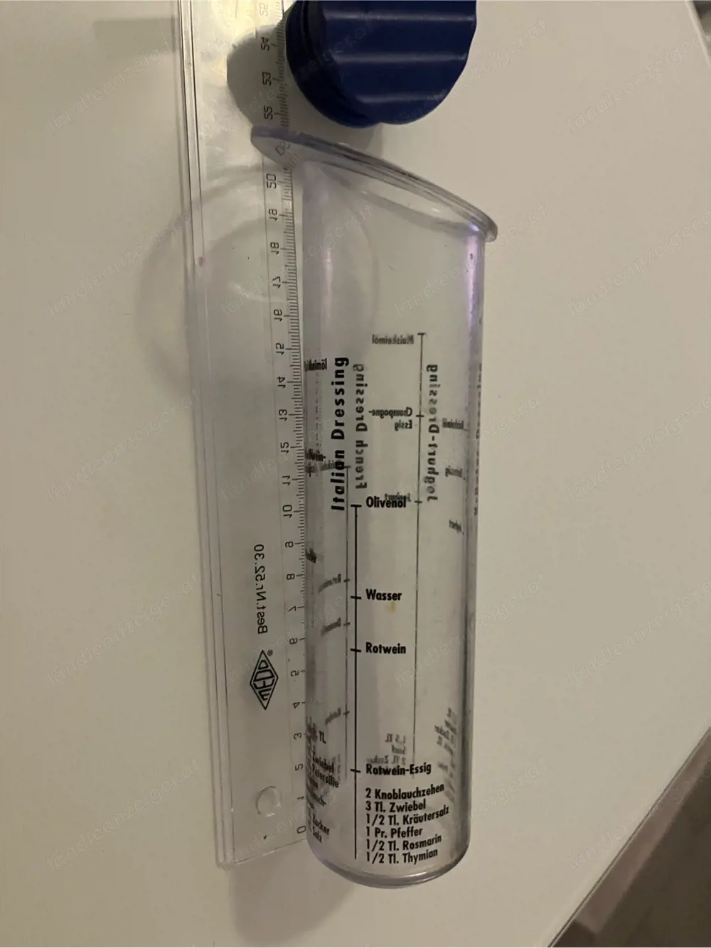 Mixbecher für Salatsaucen