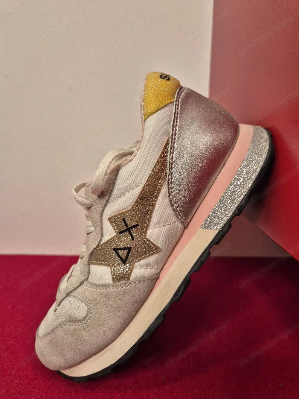 Kinder Turnschuhe Gr. 36