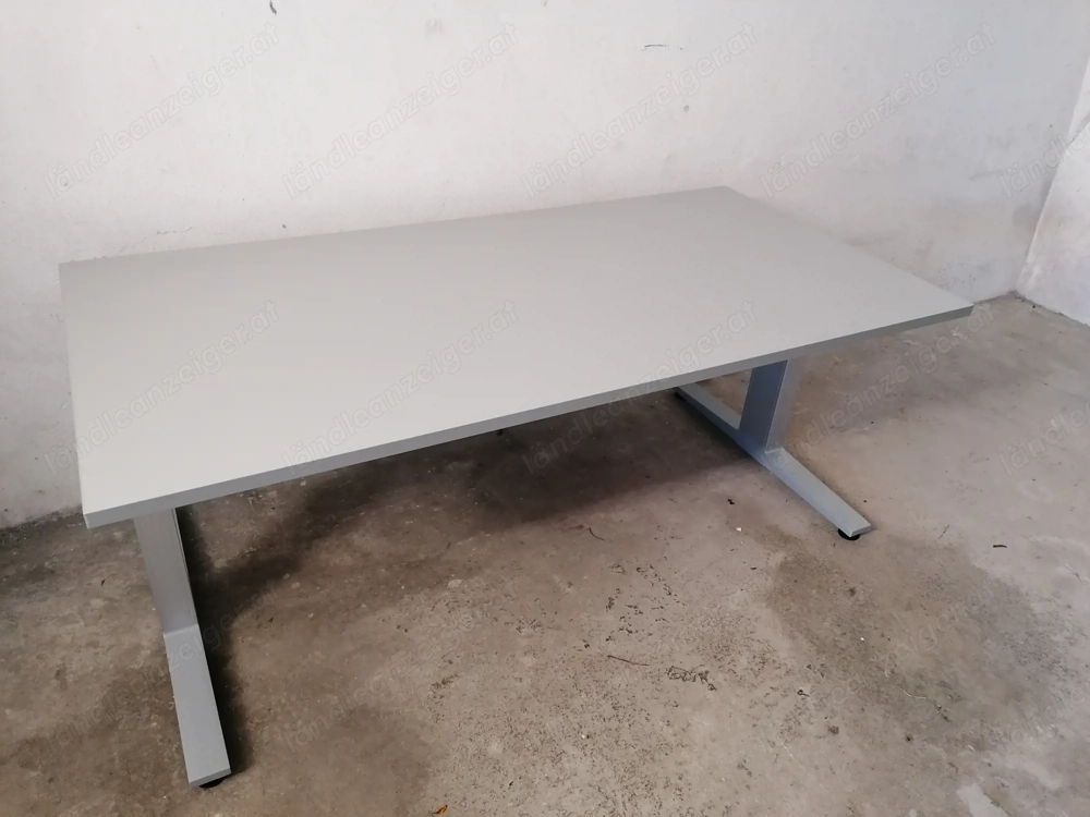 " Bene" Schreibtisch Bürotisch neuwertig