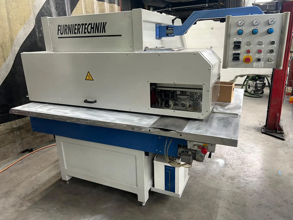 Furniertechnik Furnierzusammensetzmaschine LZM LA