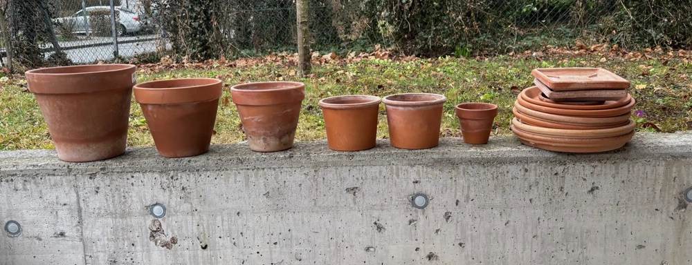 Terrakotta Blumentöpfe mit Untersetzern   verschiedene Größen   für Außenbereich