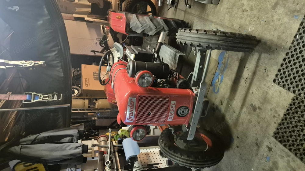 Grunder Traktor