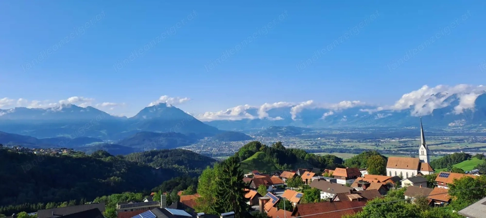 Sonnige 3-Zimmer Wohnung über den Wolken