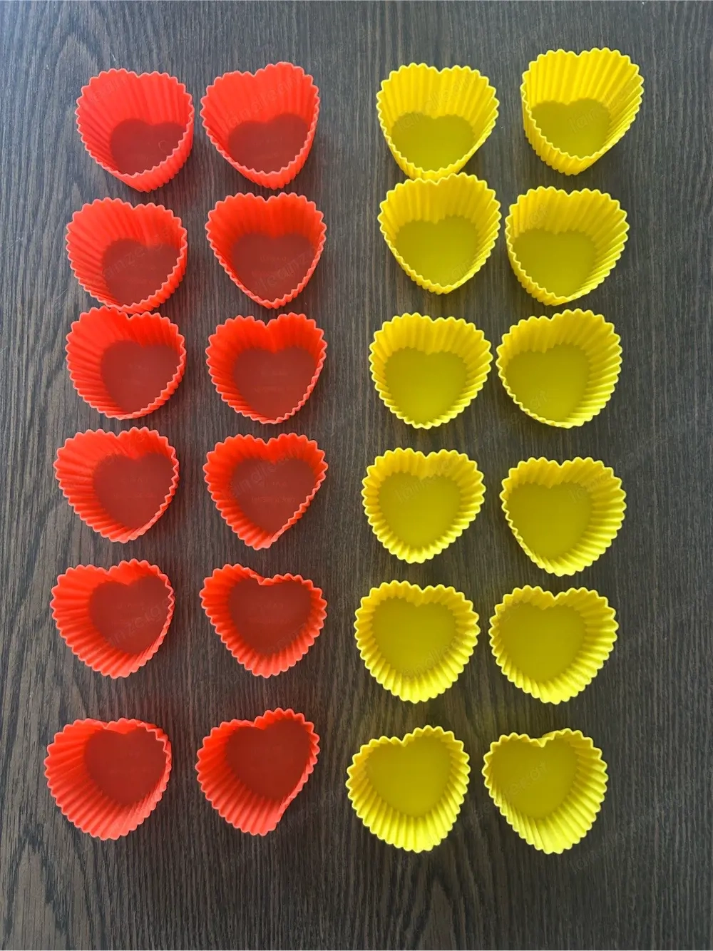 Silikonbackformen Herz, 24 Stück