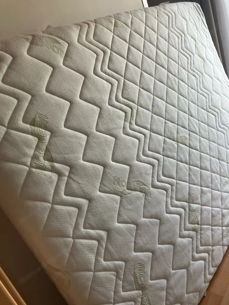 Matratze 140 x 200 cm