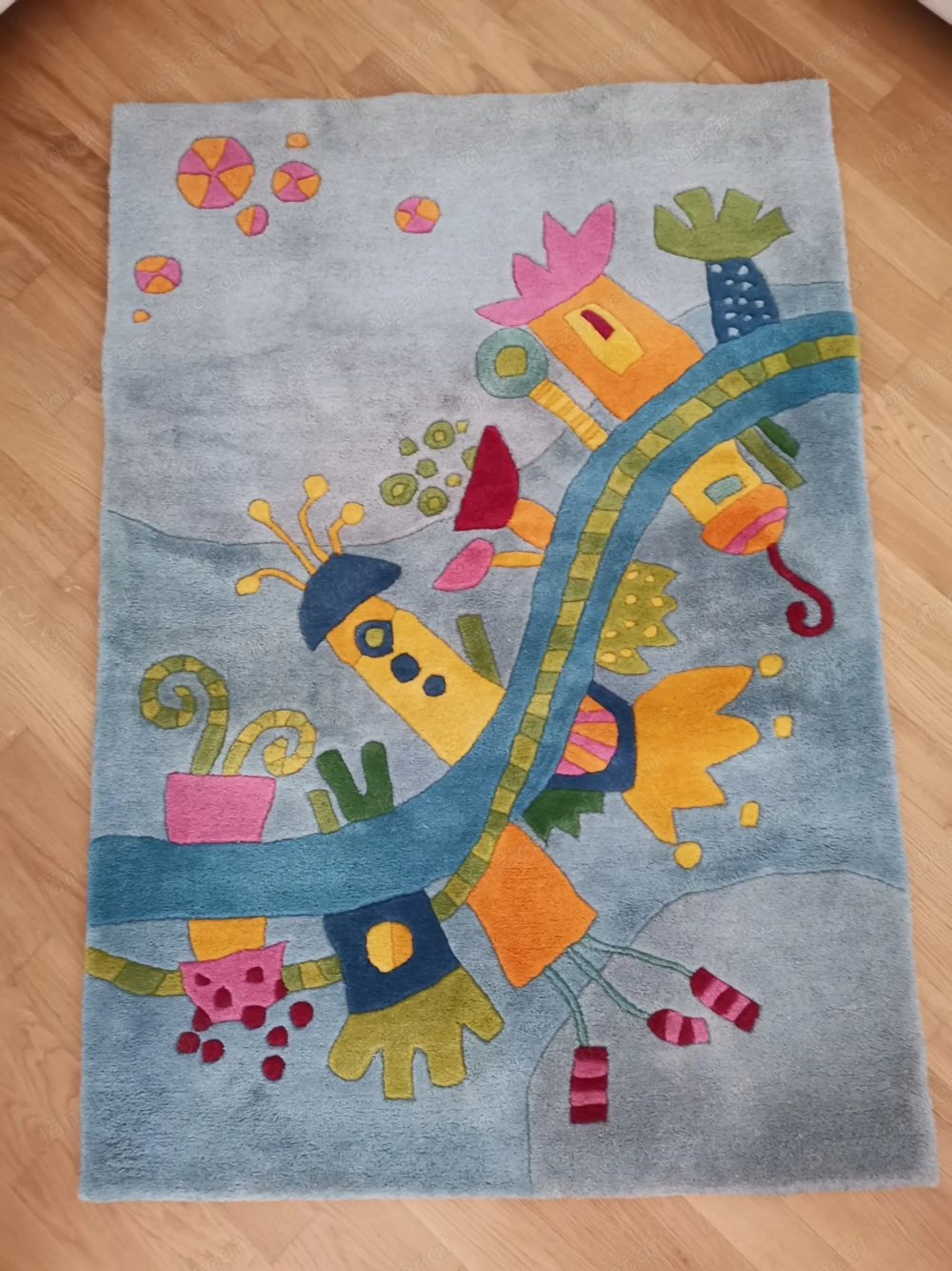 Zauberhafter Kinderteppich aus Schurwolle