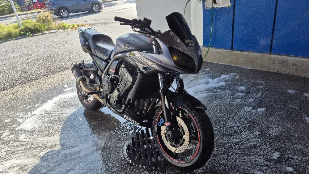 Yamaha FZS 1000 Fazer