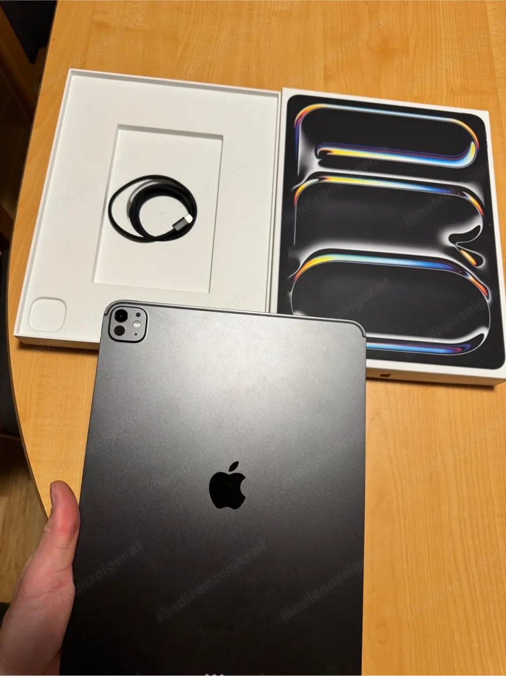 iPad Pro 13" (2024) - Space Schwarz - 256 GB - Wi-Fi