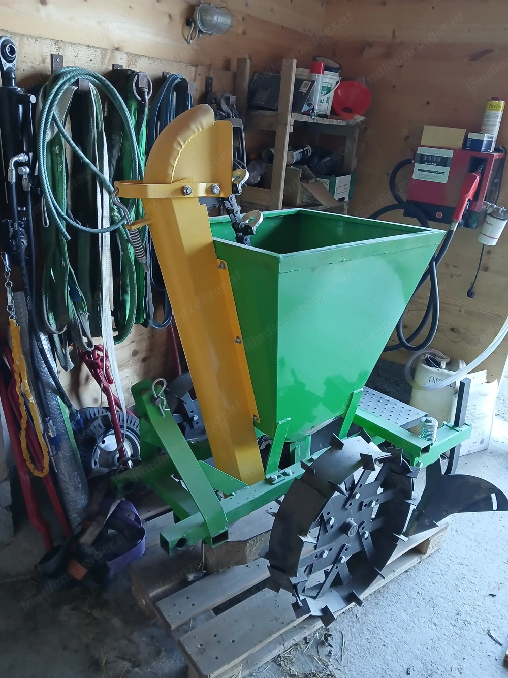 Kartoffelleger, Landwirtschaft, Traktor