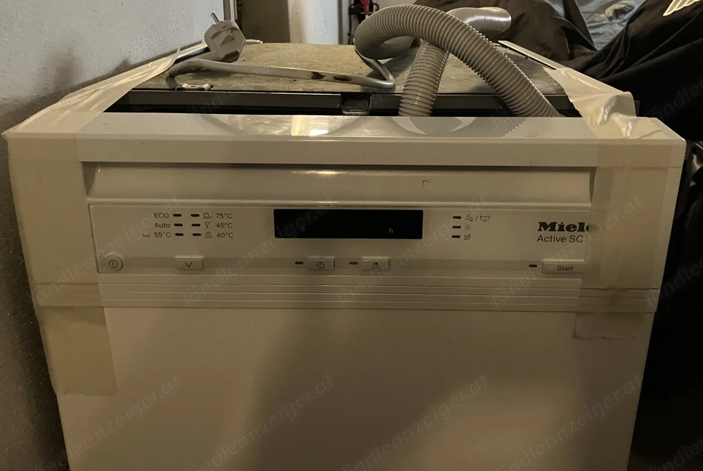 Miele Einbaugeschirrspüler 45cm, G4620 SCi