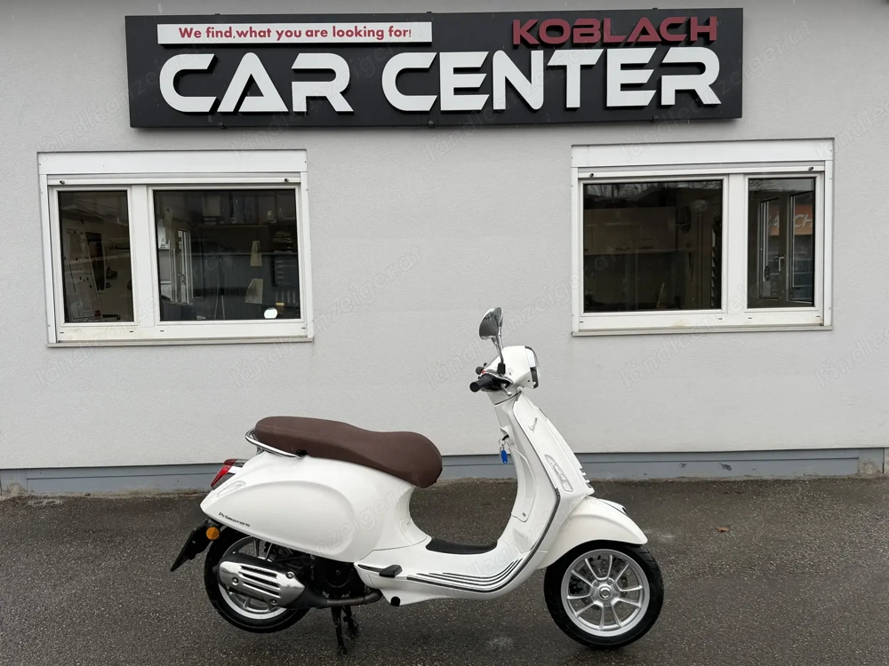 Vespa Piaggio Primavera 125 ABS bj 2022 3000Km