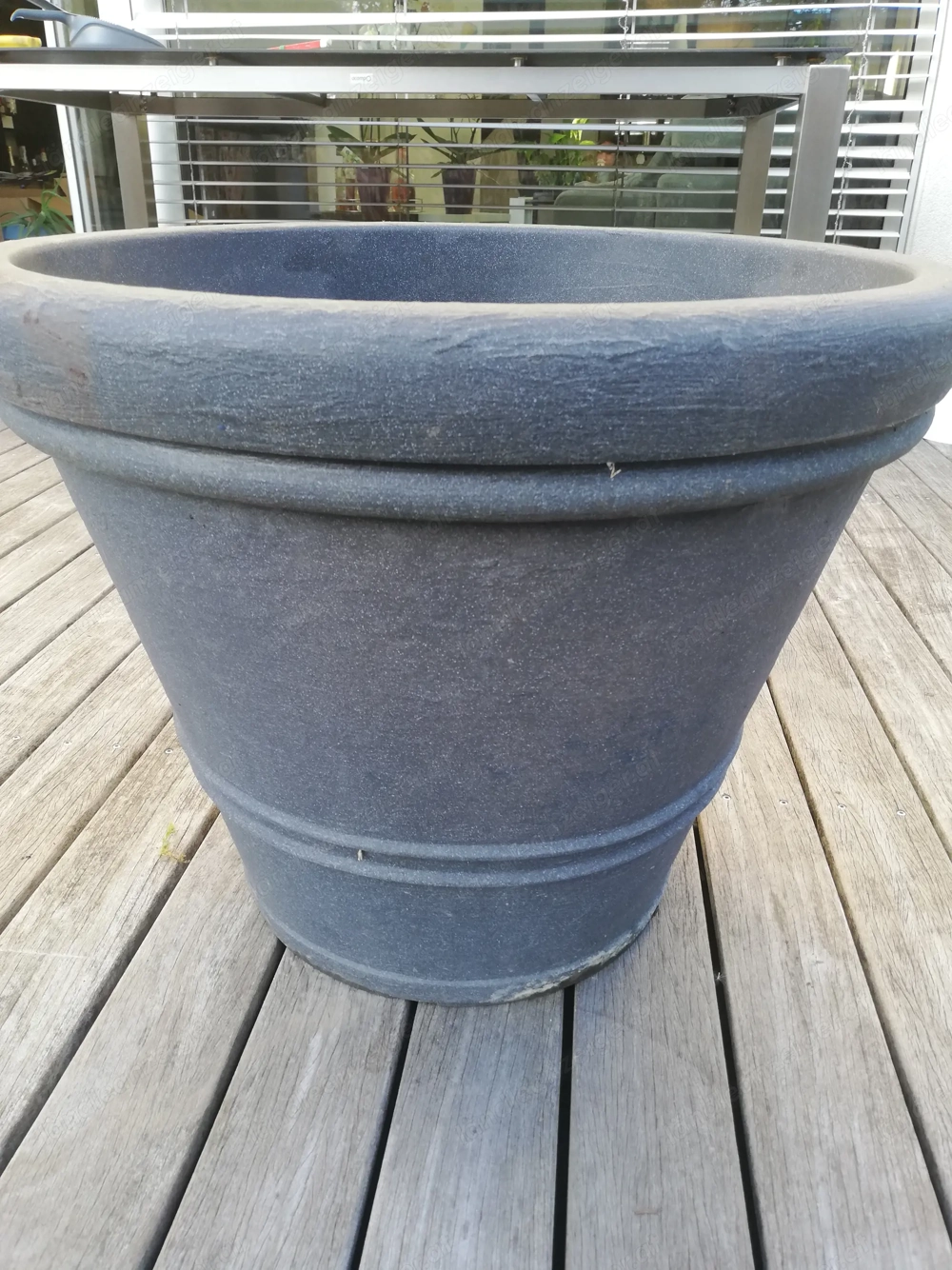 Großer Pflanztopf anthrazit Kunststoff 