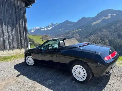 Alfa Romeo Spider 2.0 Twin Spark (916)