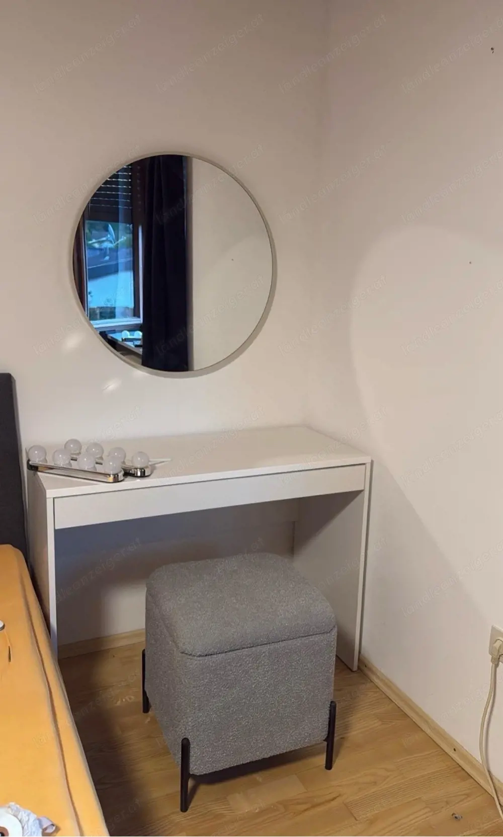 Schminktisch + Stuhl + Spiegel