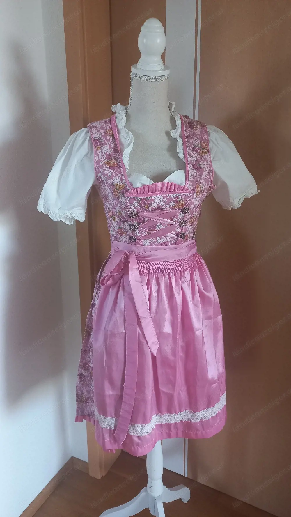 wunderschönes Dirndel Gr. 38