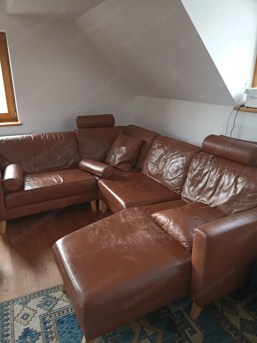 Braune Leder-Couchlandschaft gegen Abholung abzugeben