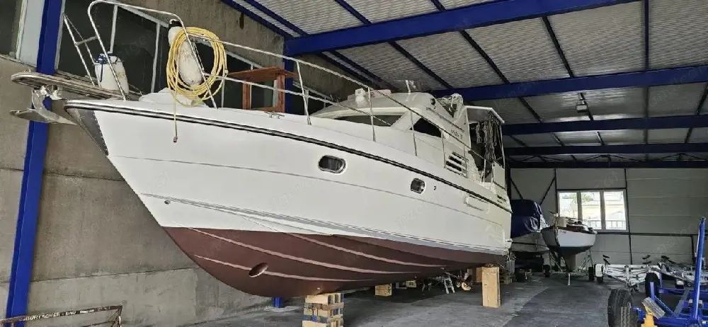 BOOT - Astor 37 mit Liegeplatz