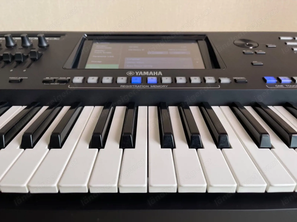 Yamaha Genos Keyboard