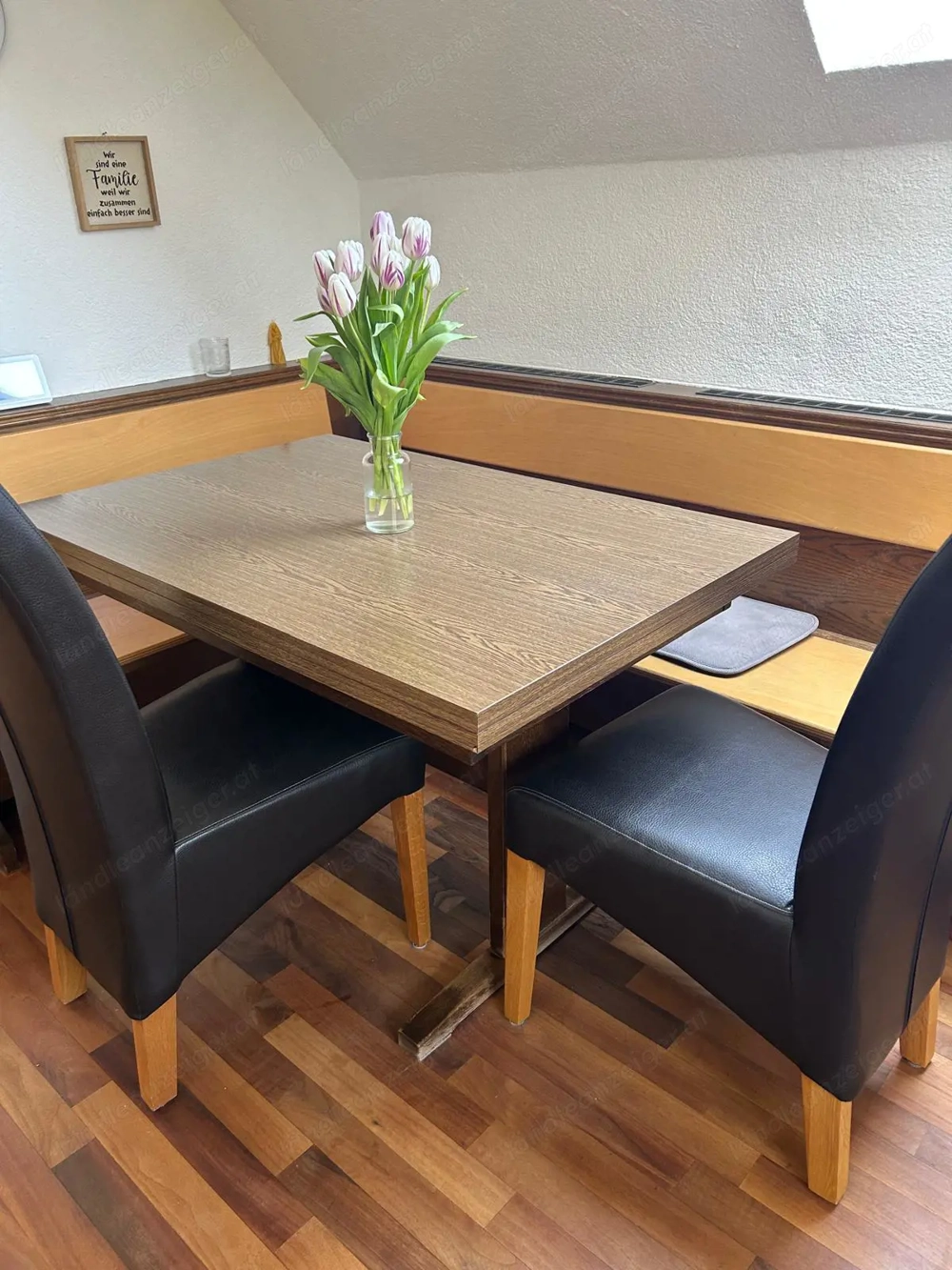 Eckbank Holz mit Tisch und 3 Stühlen