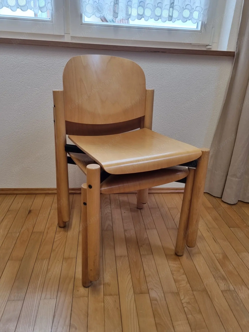 8 Holzstühle in TOP Zustand