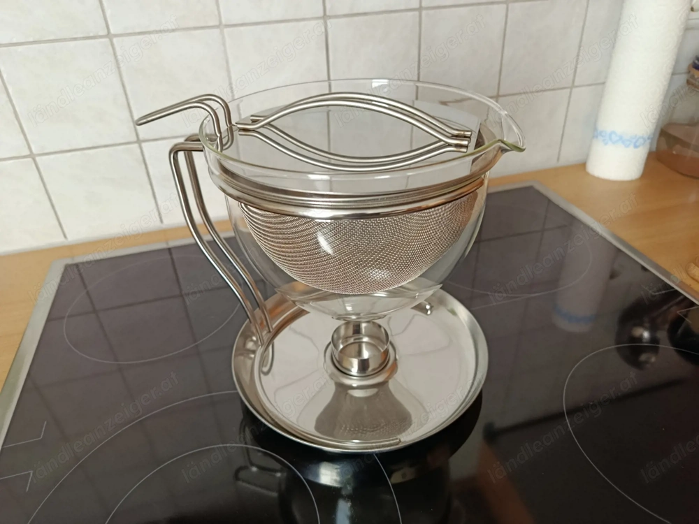 Mono Disigner Teekanne & Stövchen von Tassilo von Grolman