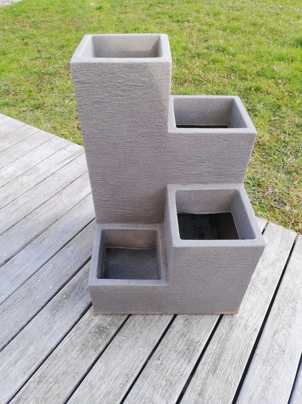 Pflanzturm grau Kunststoff 