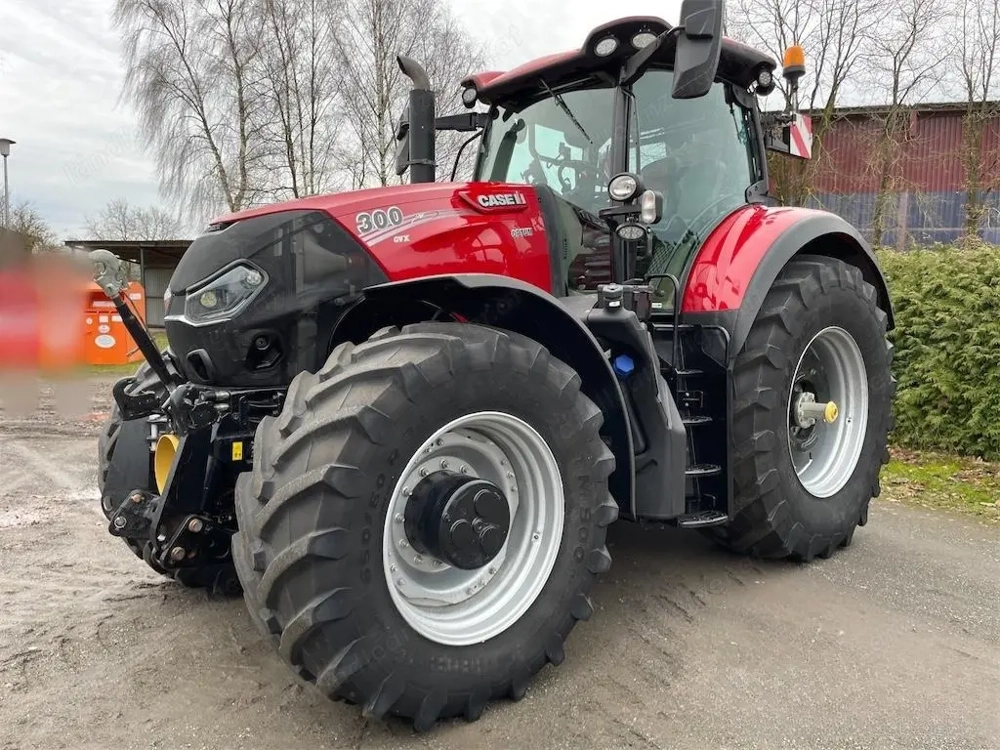 2018 Case IH Optum 300