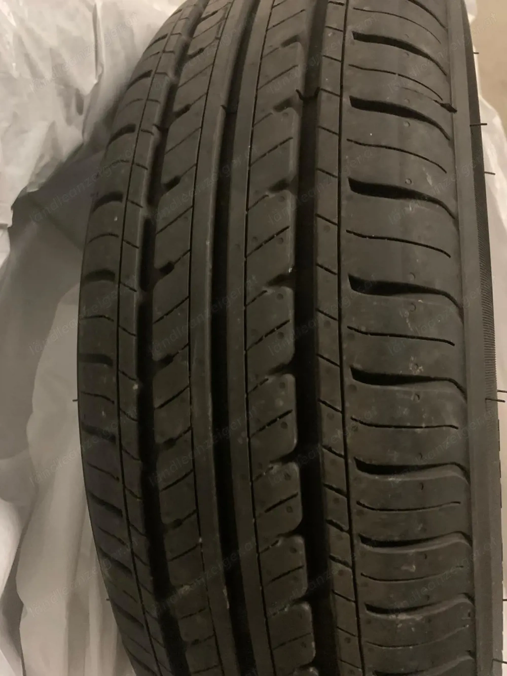 Sommerreifen fast neu.