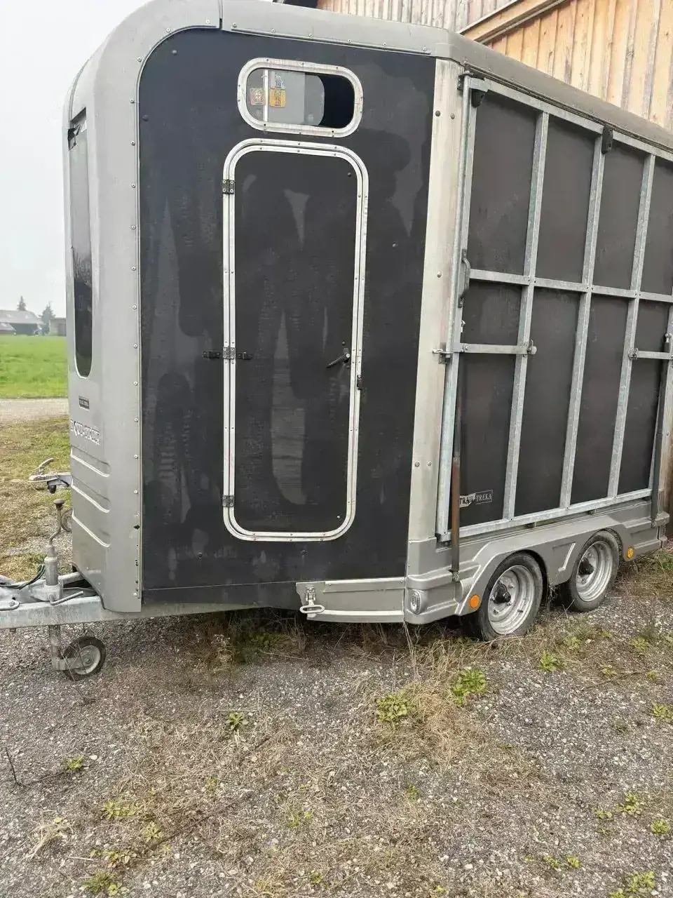 Pferdeanhänger