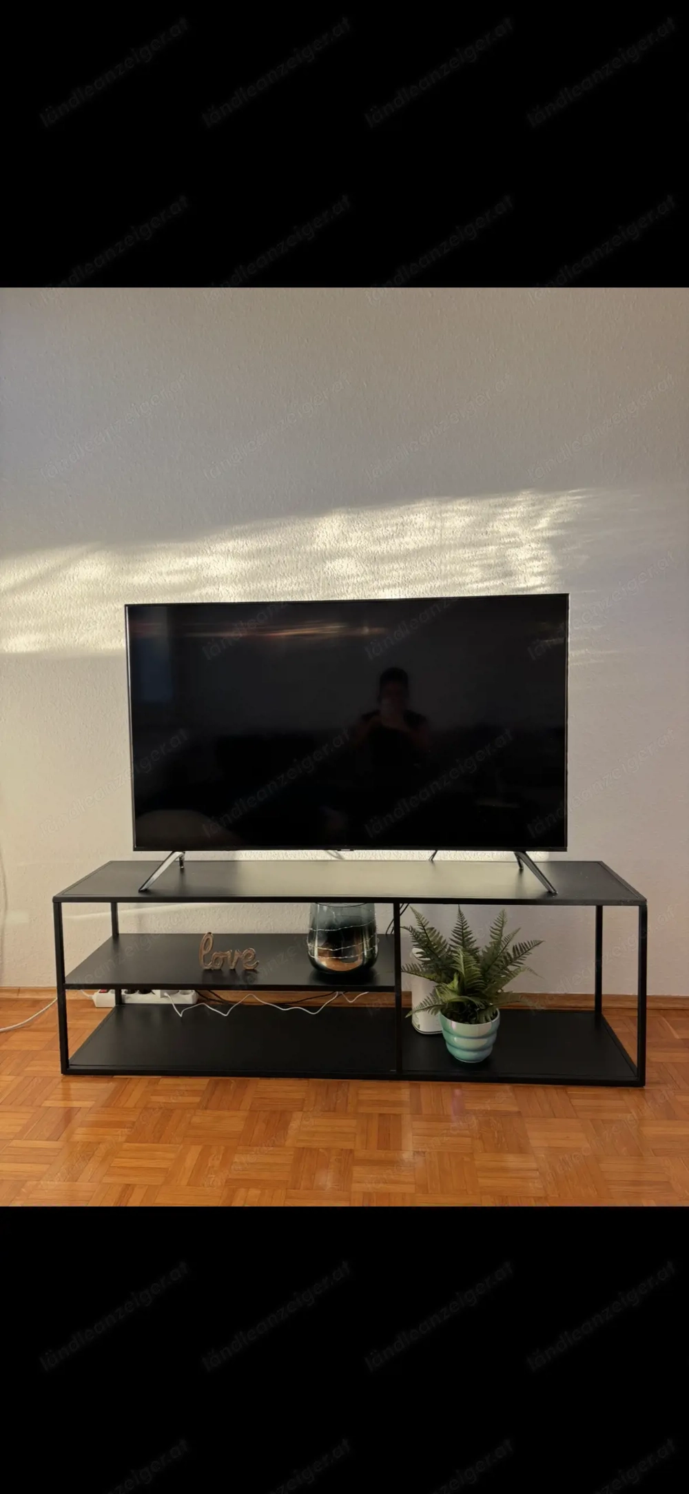 Fernseher Regal 