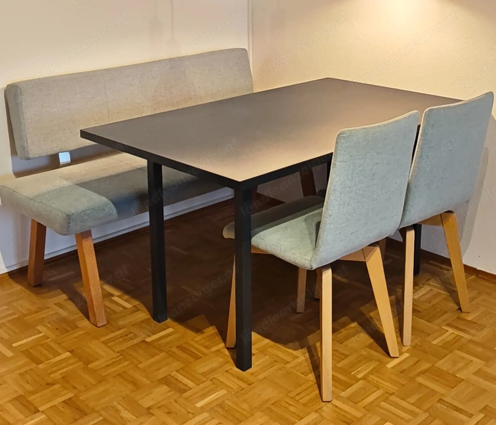 RESERVIERT Essgruppe Tisch 140 x 85 Linoleum, Bank, Stühle blau bzw. hellblau