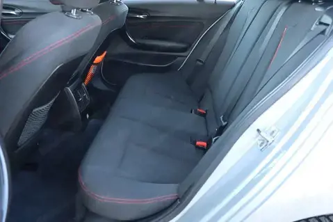 BMW 116d 2.0 SPORT LINE *Pickerl NEU *super Ausstattung *Reifen NEU *BI-Xenon *Navi *UVM.