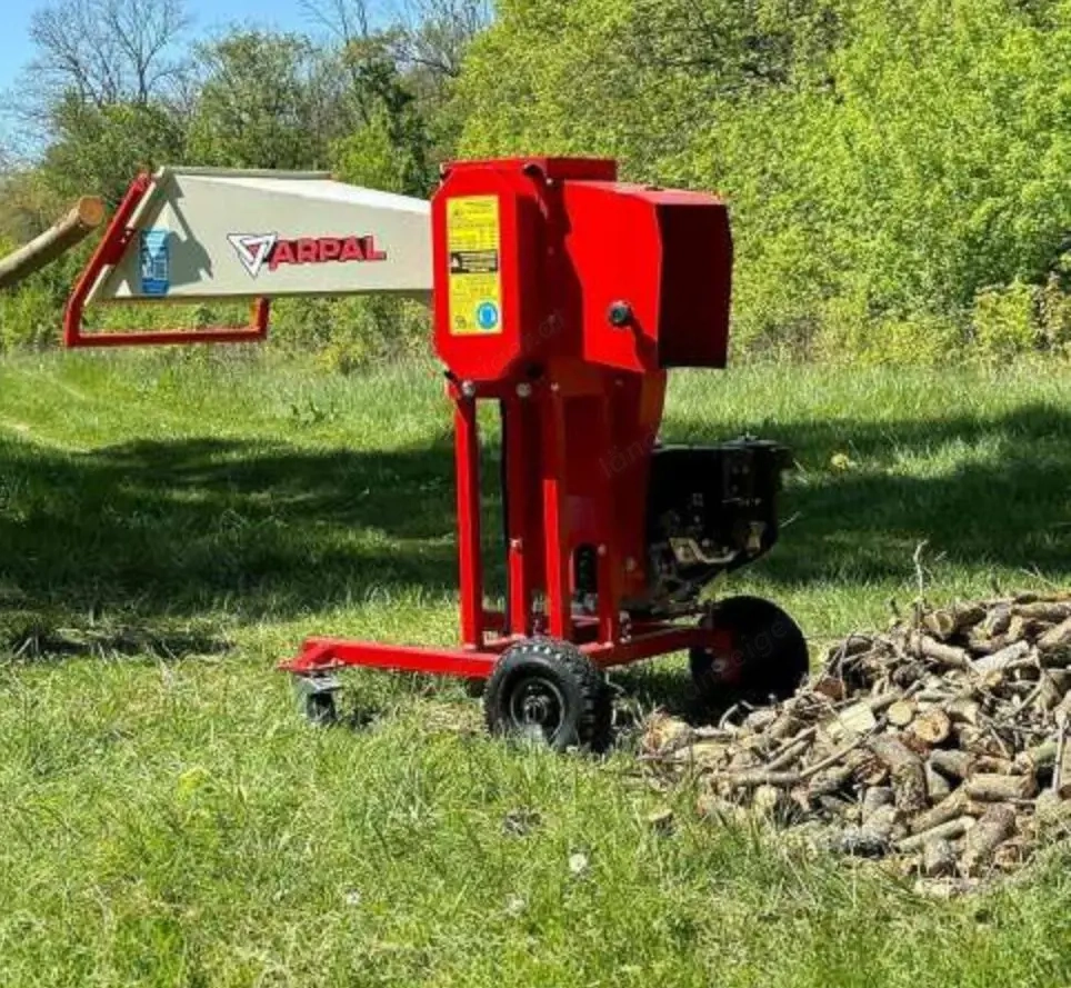 Holzhacker   Häcksler AM-80BD   7PS   bis 80mm   fast neu