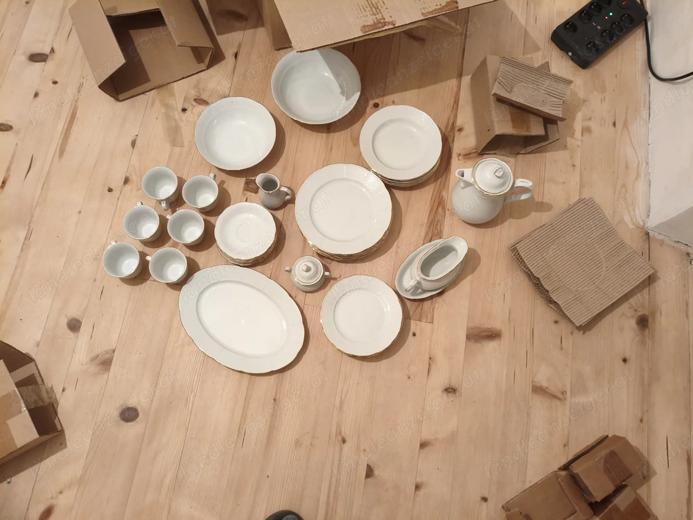 Thun 1794 bömisches Porzellan set weiss mit Gold Rand orginalverpackt