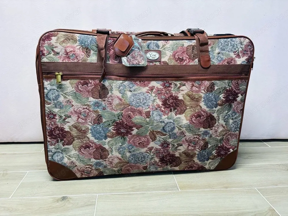 Koffer und Reisetasche