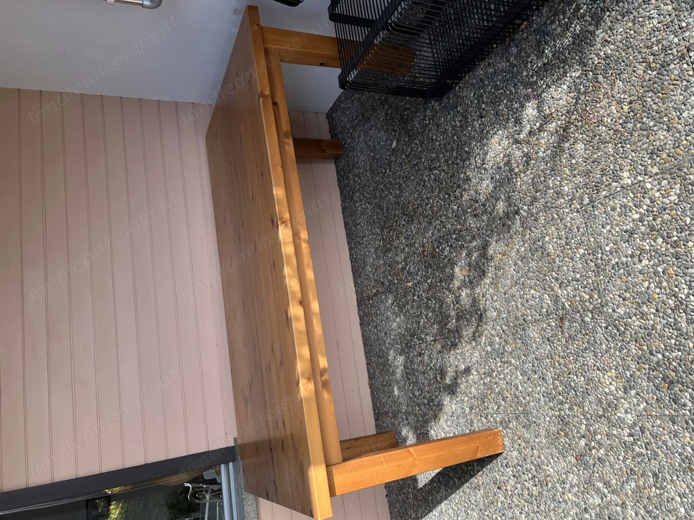 Toller Vollholz Esstisch 