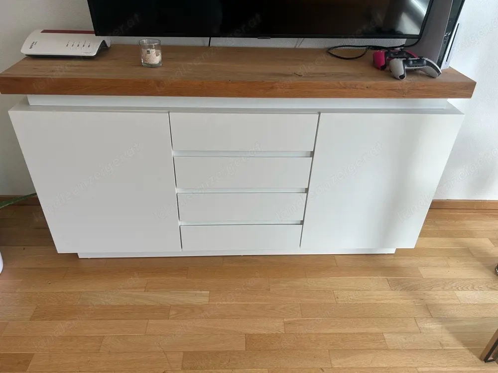 Kasten - mit LED Beleuchtung