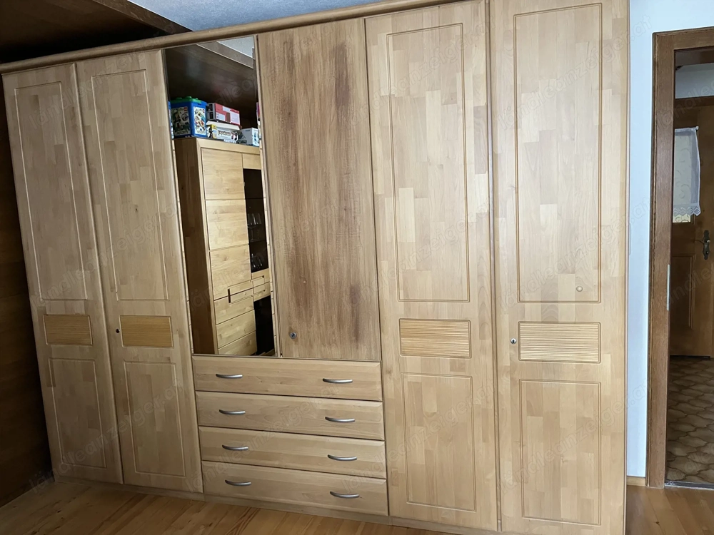 Kleiderkasten Schlafzimmer