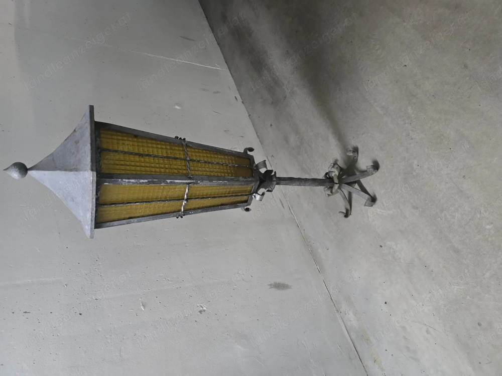 zu verkaufen geschmiedete Gartenlampe