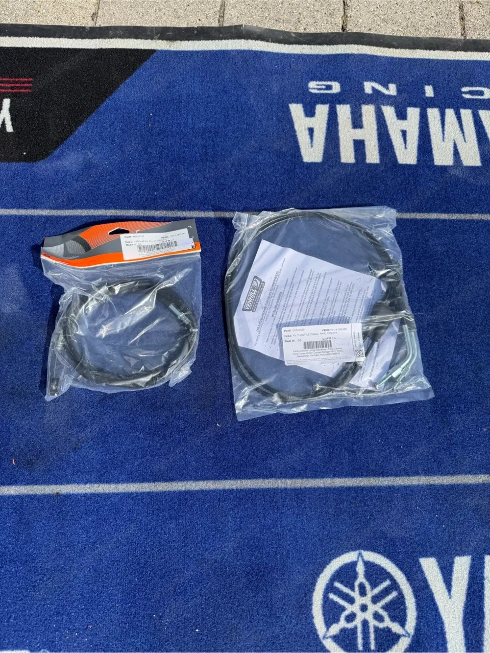 Yamaha YZF250 Gas und Kupplungszug