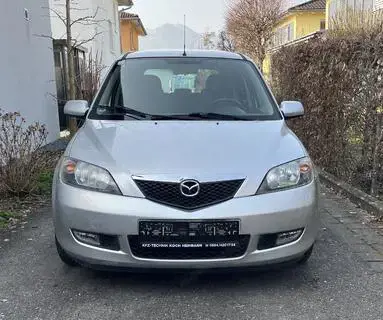 Mazda 2