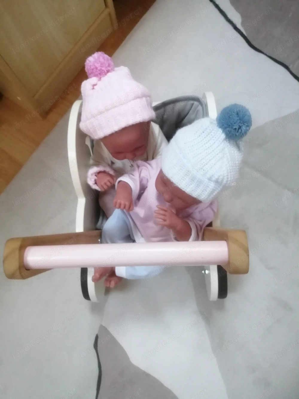 puppenwagen (evt. mit puppen)